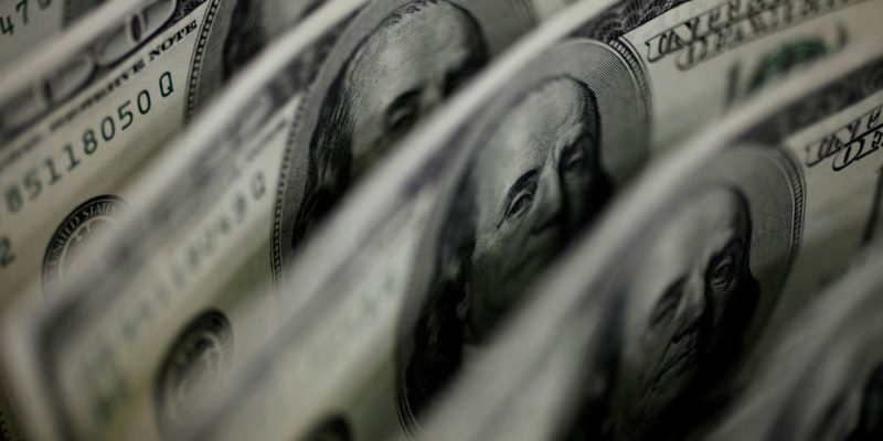 Dólar cai para R$ 5,03 e fecha no menor valor desde 15 de junho