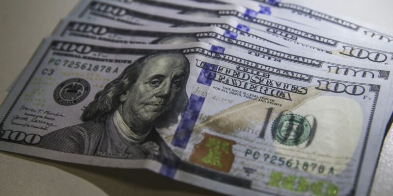 BC: contas externas têm saldo negativo de US$ 5,7 bilhões em setembro