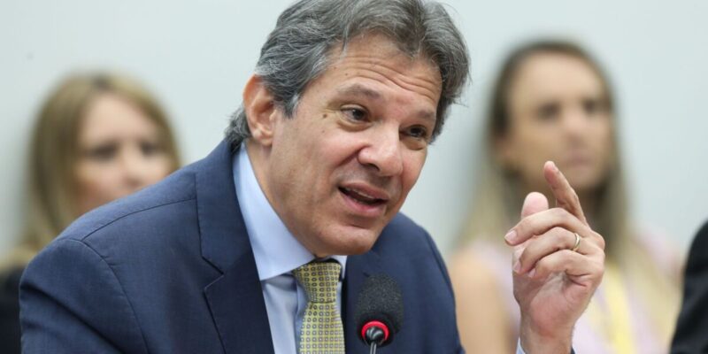Para especialistas, discurso “economês” de Haddad diz respeito ao povo