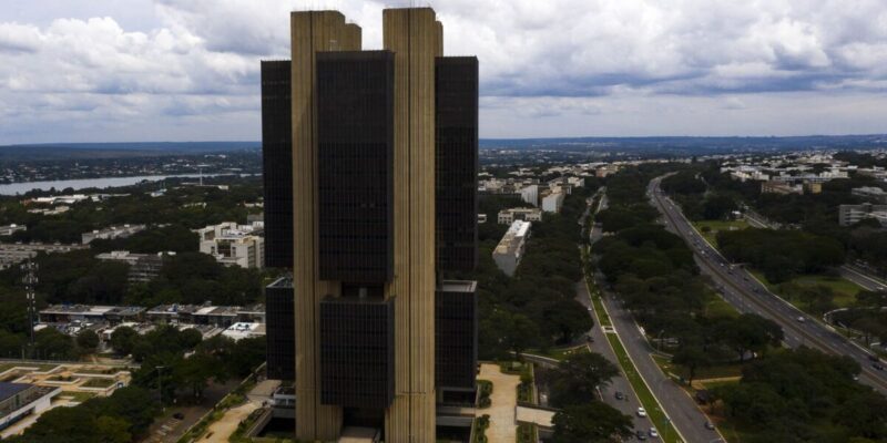 Crédito deve crescer 7,7% neste ano, prevê Banco Central