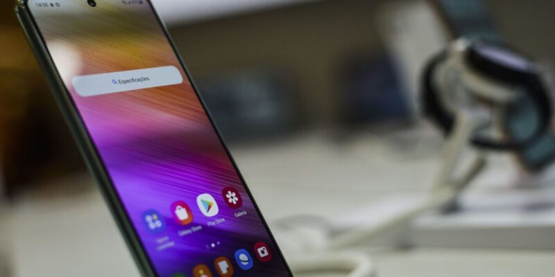 Setor de telecomunicações enfrenta desafios 25 anos após privatização