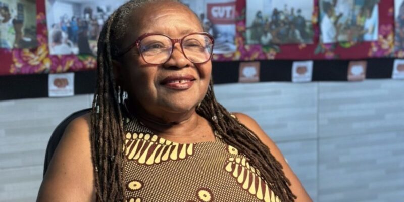 Creuza Oliveira recebe título da UFBA: “Pela luta das domésticas”
