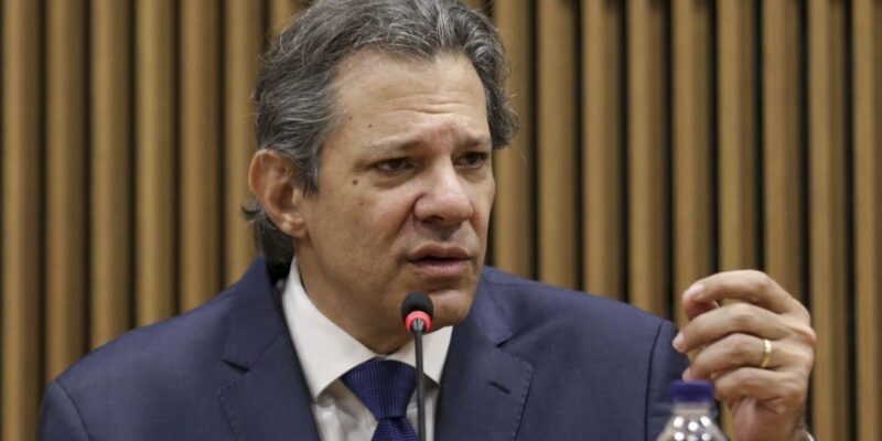 Ministro da Fazenda vê espaço para que juros continuem caindo