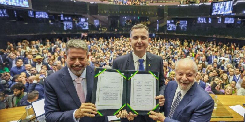 Congresso promulga emenda constitucional da reforma tributária