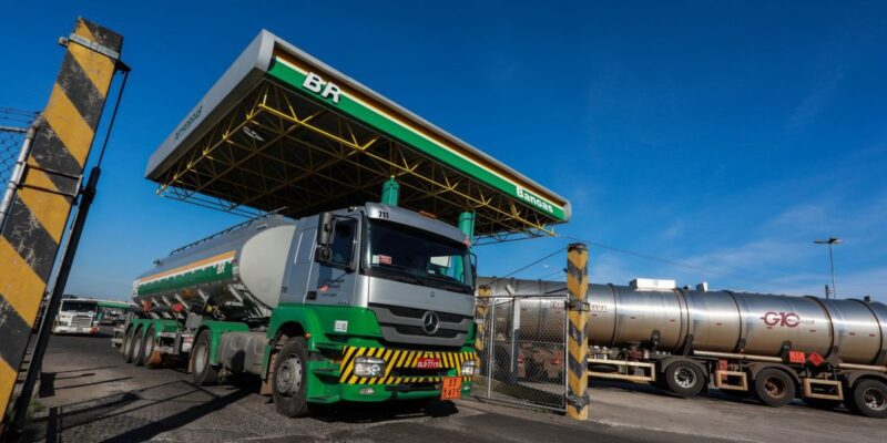 Entenda como os preços dos combustíveis se comportaram em 2023