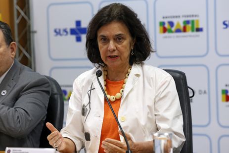 José Cruz/Agência Brasil Brasília (DF), 16/07/2024 - A ministra da Saúde, Nísia Trindade durante entrevista coletiva onde fala sobre o Programa SUS Digital. Foto: José Cruz/Agência Brasil