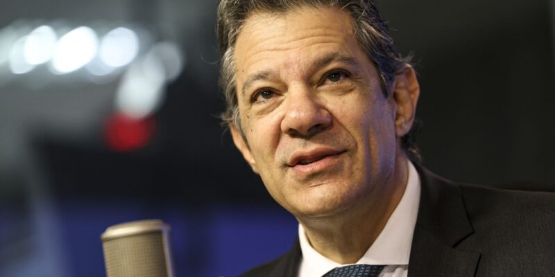 Haddad reúne-se com secretário do Tesouro de Trump em meio a tarifas