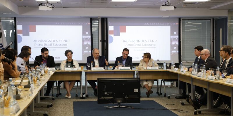 BNDES estuda suspensão temporária de dívidas de afetados por tarifaço