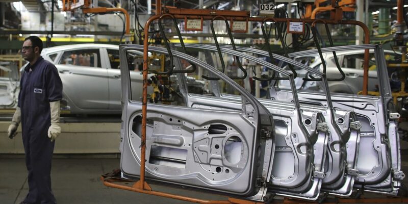 Produção industrial sobe 0,1% em junho, depois de dois meses de queda