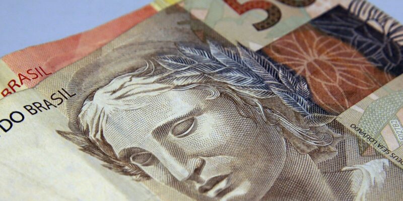 Renda do 0,1% mais rico cresce cinco vezes mais que a média geral