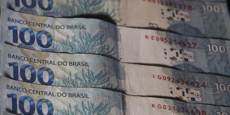 Receita paga hoje quinto lote de restituição do Imposto de Renda 2025