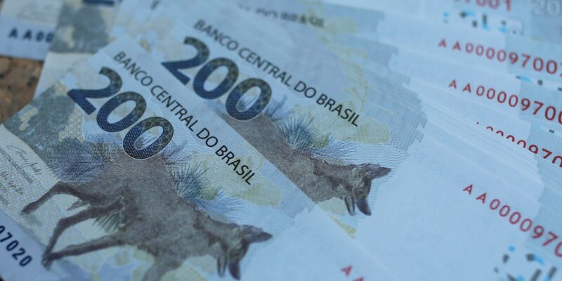 Mercado reduz previsão da inflação para 4,33% este ano