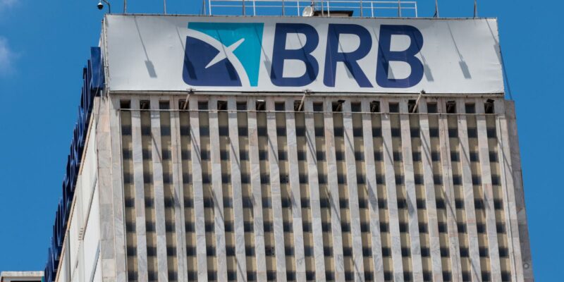 Governo do DF sanciona lei para socorrer BRB com imóveis públicos