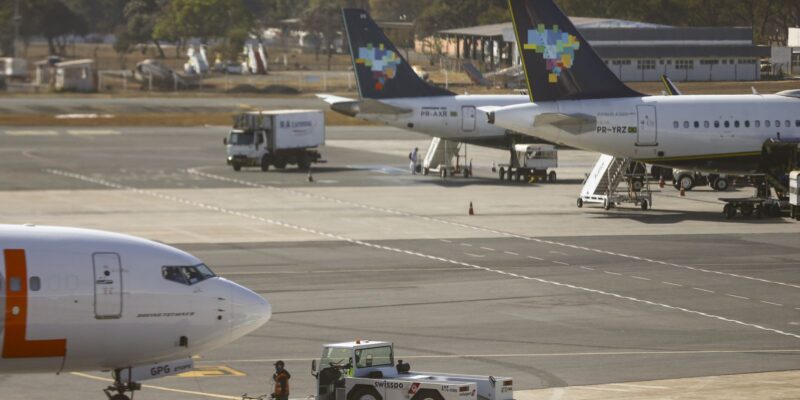 Decreto que zera imposto sobre combustível de aviação é publicado