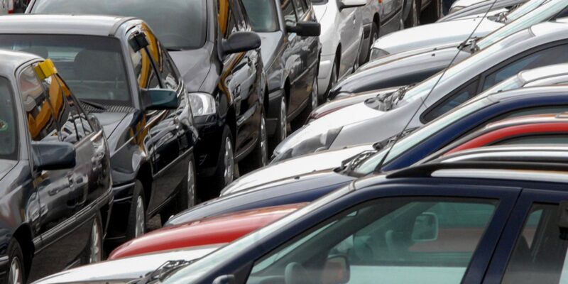 Financiamento de veículos cresce 12,8% no trimestre