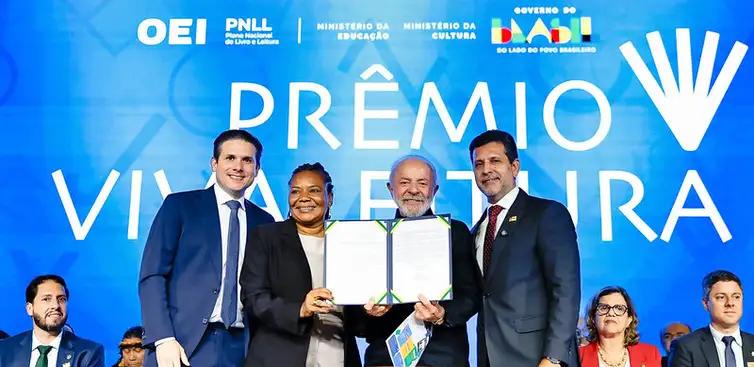 Ricardo Stuckert/PR 23.04.2026 – Presidente da República, Luiz Inácio Lula da Silva, durante Solenidade de entrega do Prêmio Vivaleitura, noCentro Internacional de Convenções do Brasil (CICB), Brasília/DF.
Foto: Ricardo Stuckert / PR