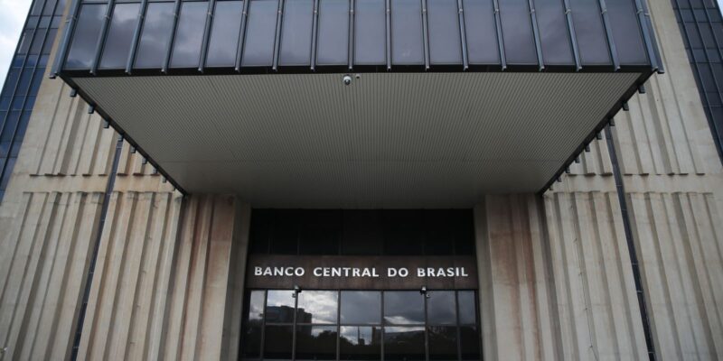 Mercado projeta inflação de 4,92% em 2026