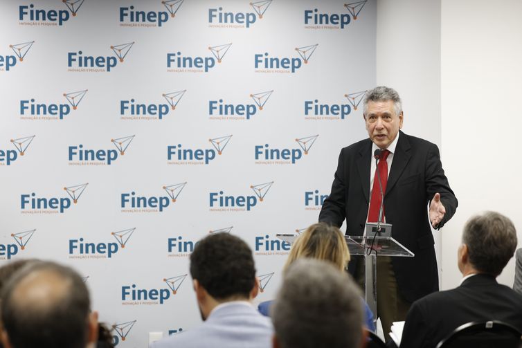 Fernando Frazão/Agência Brasil Rio de Janeiro (RJ), 16/06/2026 – O presidente da Financiadora de Estudos e Projetos (Finep), Luiz Antônio Elias, lança o Programa Tecnova 2026/2027, instrumento de subvenção econômica para micro e pequenas empresas. Foto: Fernando Frazão/Agência Brasil